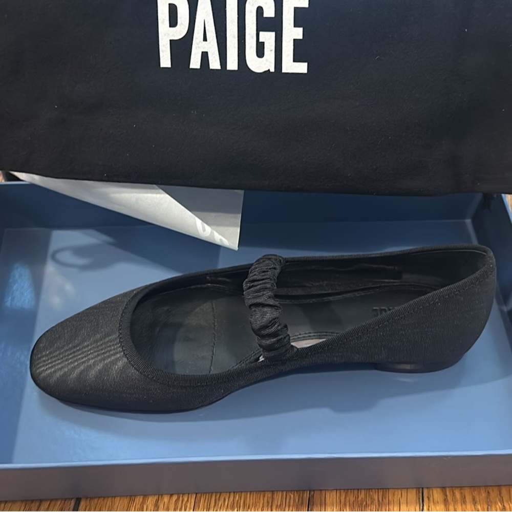 PAIGE Black Elastic-Strap Ballet Flat